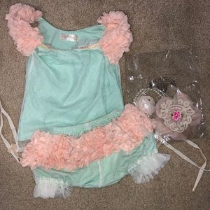 HTF Dollcake set Bunny kisses with pin